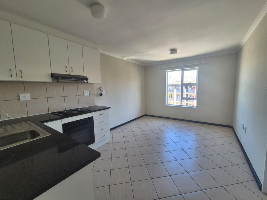 To Let 2 Bedroom Property for Rent in Buh Rein Estate Western Cape